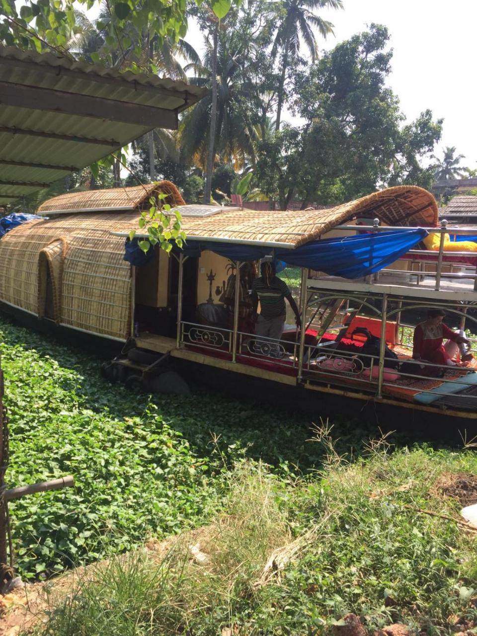 Alleppey 3 Palms Guesthouse Alappuzha Luaran gambar